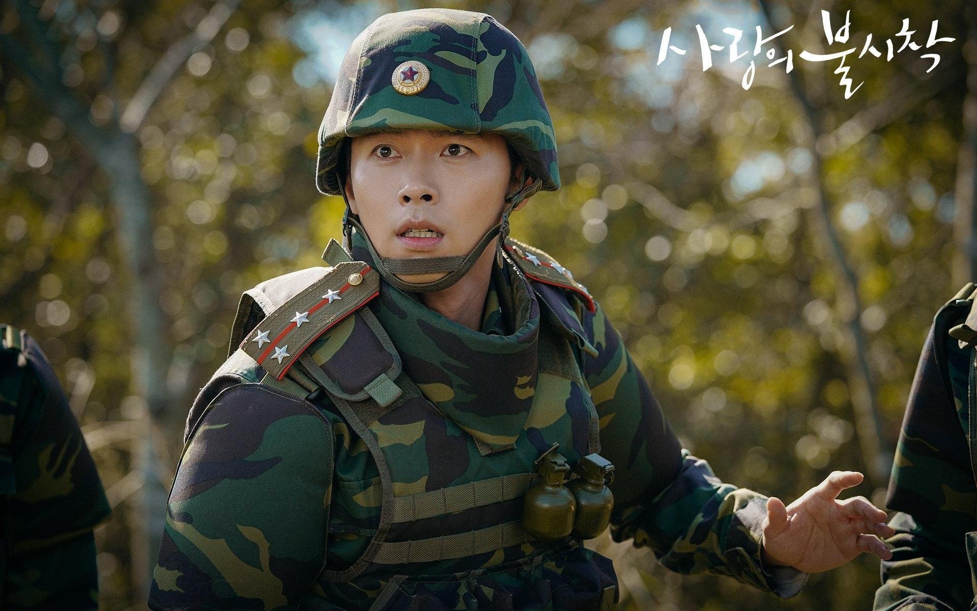 爱游戏体育平台-国足球员体能衰减与战术执行力下降关系，足球运动员体能差