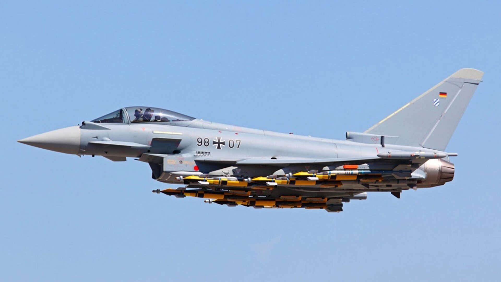 “滚球运动:三叉湖赛场成新兴运动的竞技中心”